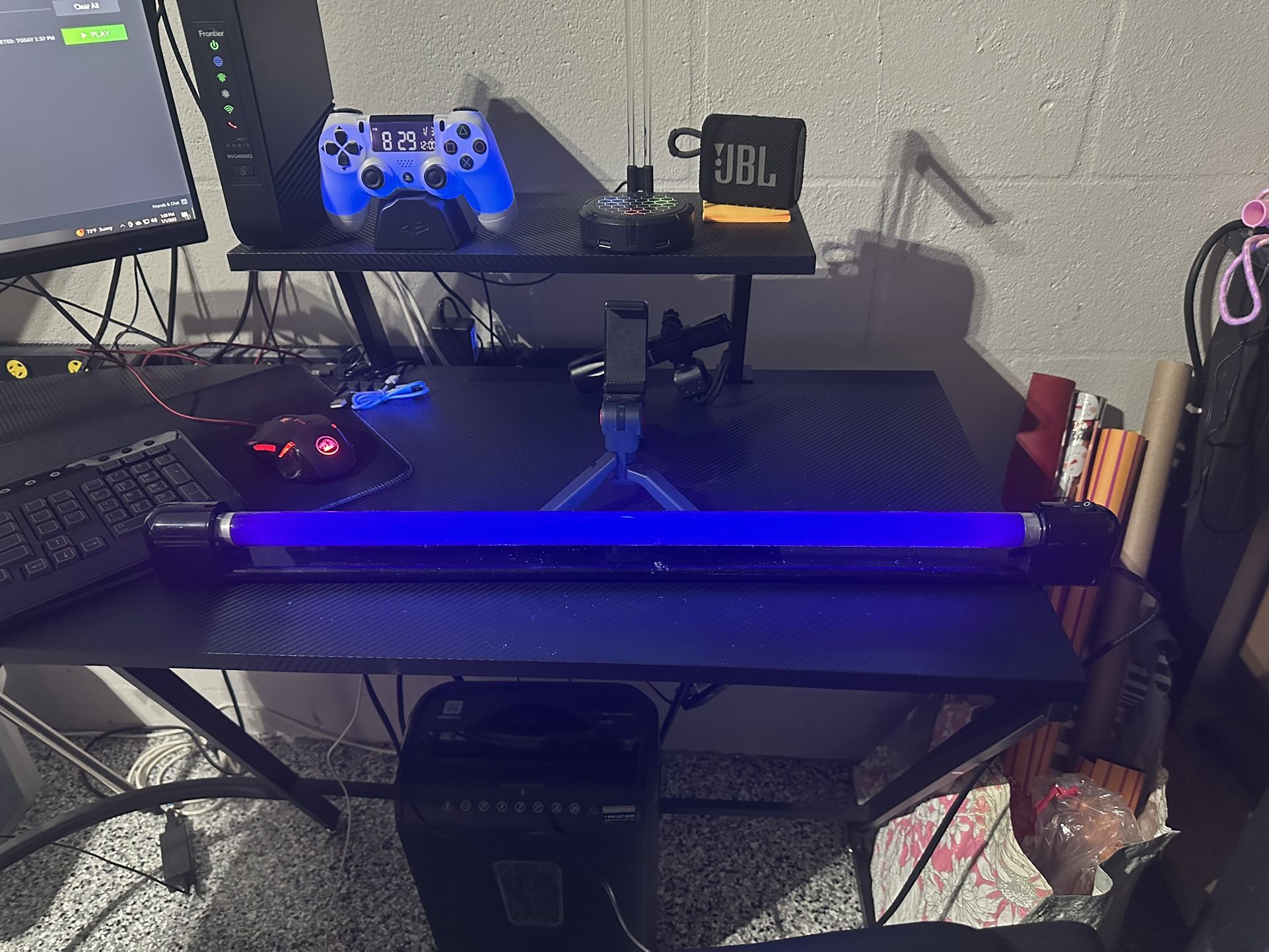 24" Black Light with 28" Mountable Fixture - 17 Watts Fluorescent UV Glow