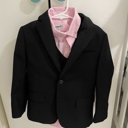 Kids Tux Size 5T/small 