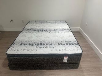 NEW MATTRESS QUEEN SIZE PILLOW TIP WITH BOX SPRING