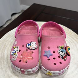 Crocs Disney Minnie Mouse Pink Clog Slip On Shoes With Charms Child size C10