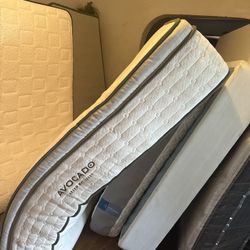  King Avocado Green Mattress 