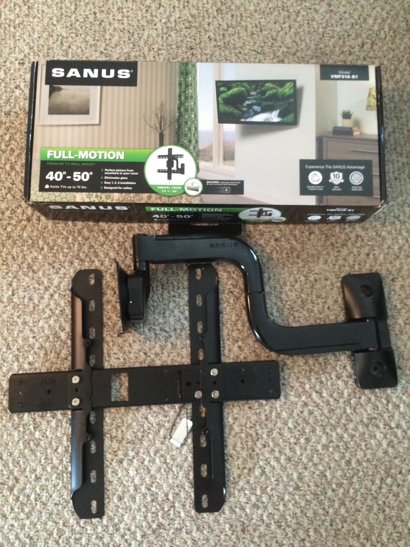 Full Motion Flat TV Wall Mount