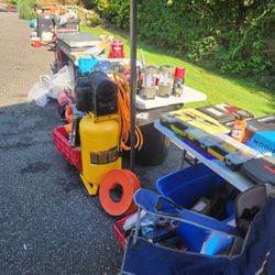 Huge Garage Sale Going On NOW!!!!!