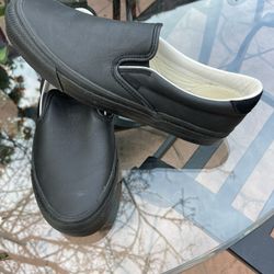 VANS SIZE 11.5 LEATHER NEW 