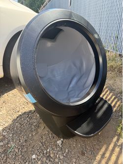 Whisker Bluetooth self cleaning cat litter box