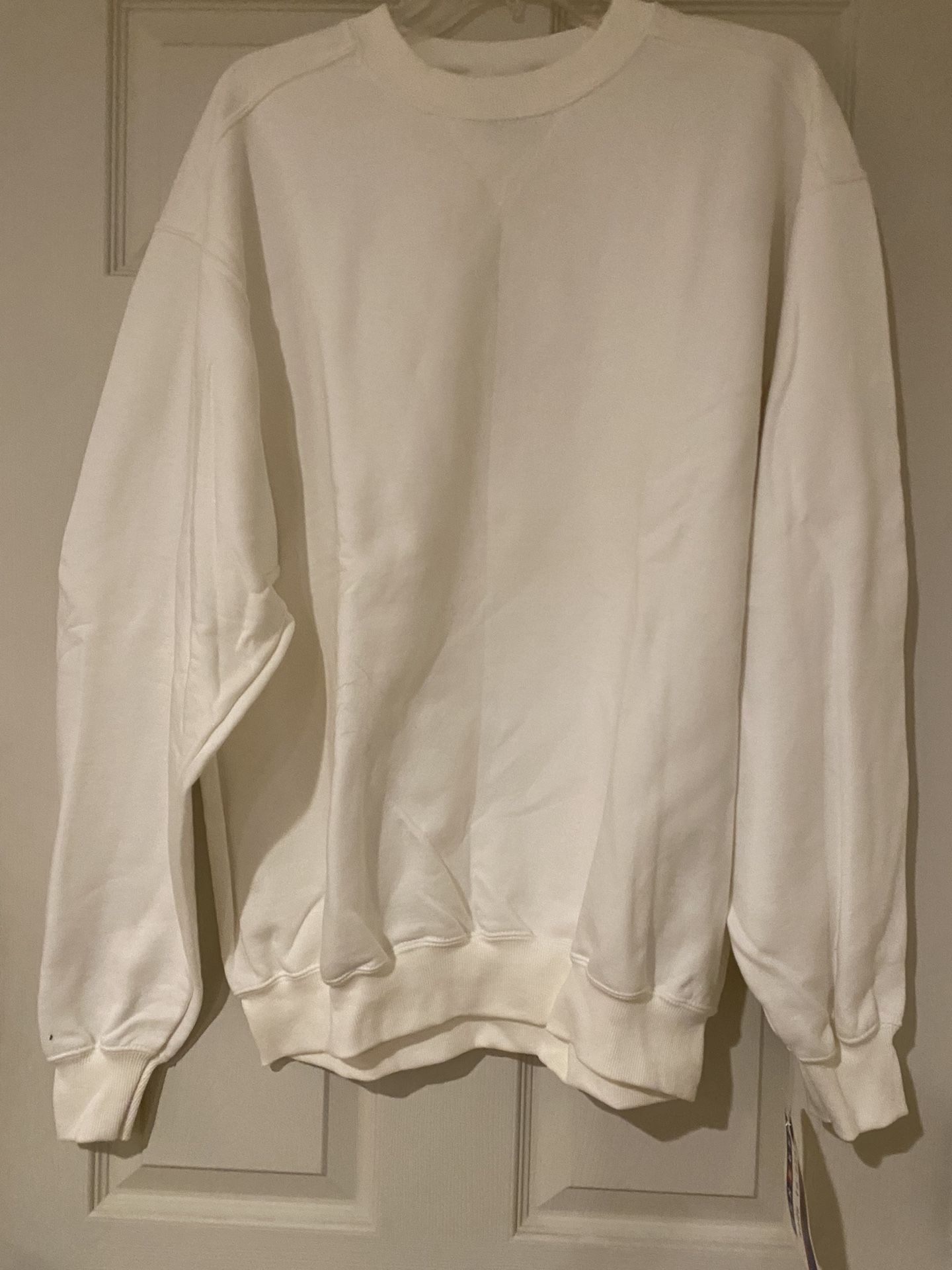 Sweatshirt - Men’s Jerzees Solid White Long Sleeve Crew - Large - NWT