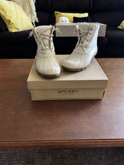 Brand New Women’s Sperry Rain Boots