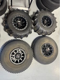 Can am paddles