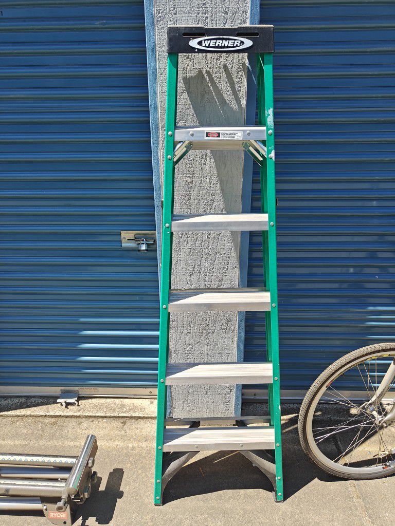 6 Ft Fiberglass Ladder Werner