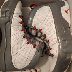 jordan 10s  dood condition 7.8 out of 10