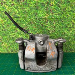 16-22 BMW X1 F48 FRONT RIGHT PASSENGER SIDE BRAKE CALIPER OEM