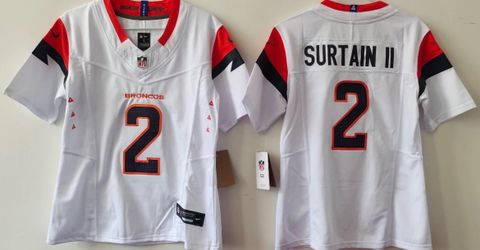 Pat 🏈🏈SURTAIN II new with tags