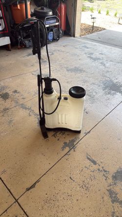 Back pack sprayer