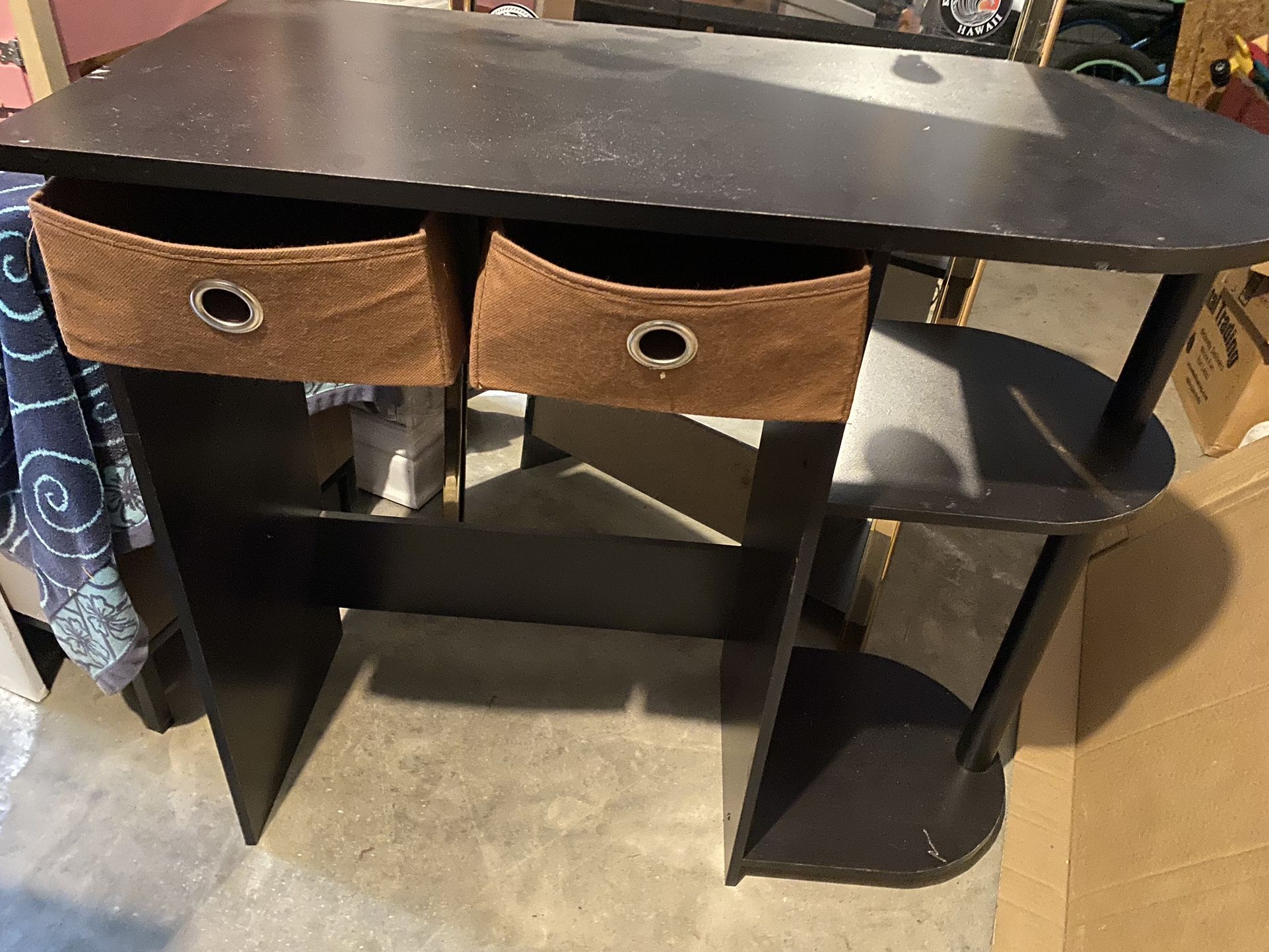 small kids desk