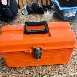 Vtg Tuff-Box Tool Box 16” X 8” X 8”