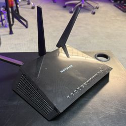 netgear nighthawk AC1750 router