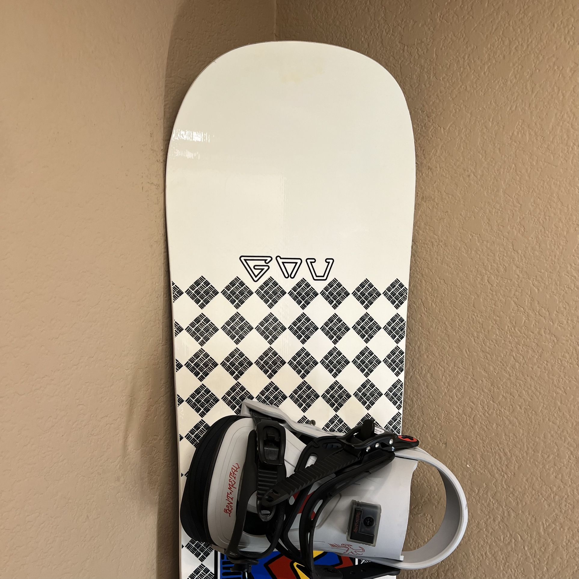 スノーボード GNU HEAD SPACE20-21 152cm GNU HEAD SPACE 152cm スノーボード GNU HEAD SPACE20-21 152cm Gnu