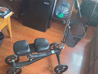 Leg scooter