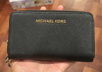 Michael Kors wallet
