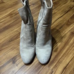 Steve Madden boots - W9