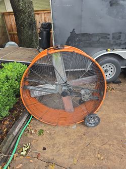 43 inch big ass fan good condition..no problems... 2 speeds