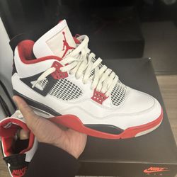 Retro Air Jordan 4 “Fire red” 