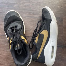Nike Kids' Basketball Shoes, size 5