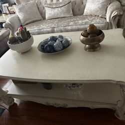 Coffee And  Side Tables 