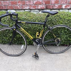Cannondale - R400 - Road Bike - Size S