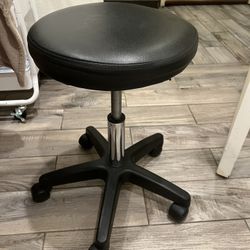 Adjustable Stool 