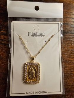 Square w/Virgin Guadalupe Necklace w/18 in chain