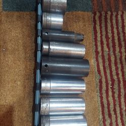 snap-on  1/2in drive  sockets 