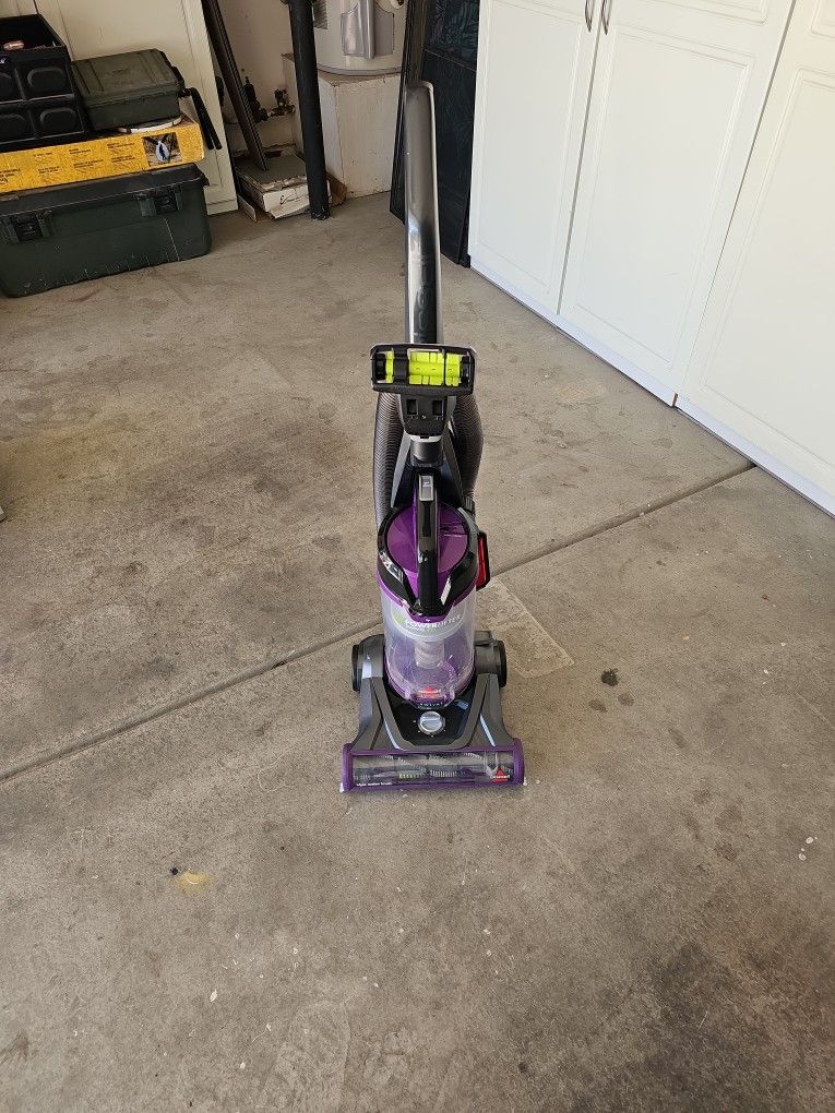 Bissell Powerlifter Vacuum