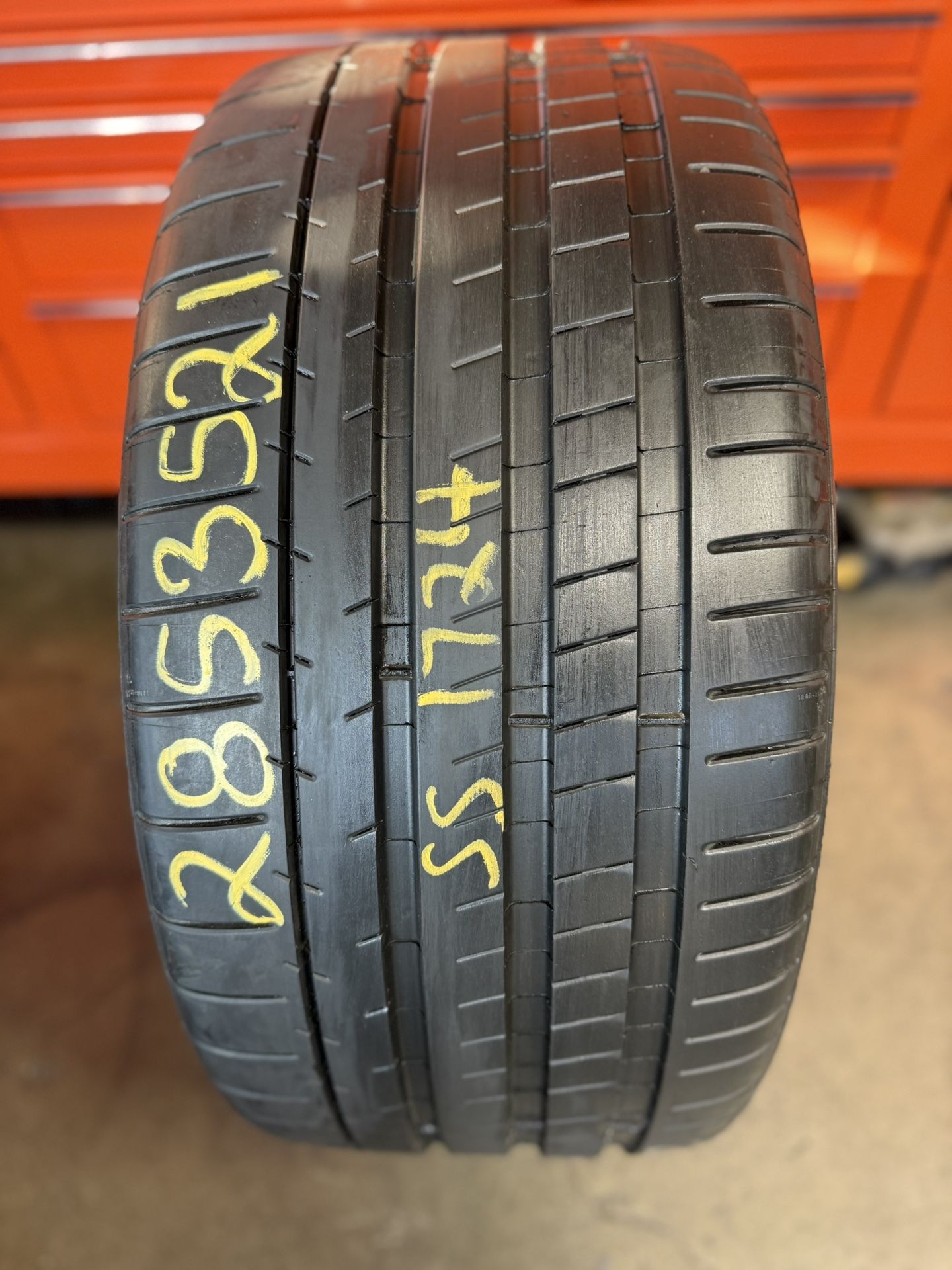 21” tire michelin 285/35/21 pilot super sport with installation $200