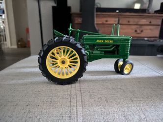 John Deere tractor $100