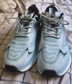 Size 7 Women's Armadillo Orthopedic Sneakers