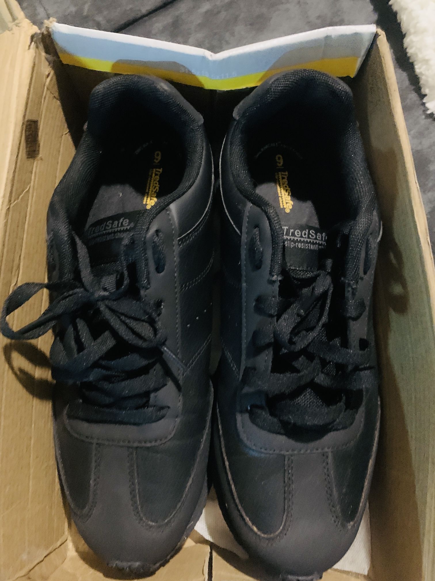 Tread Safe Kitchen Non Slip Safety Shoes