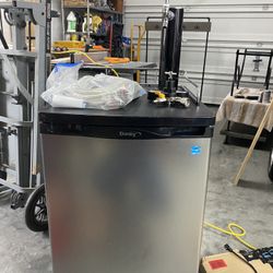 Danby mini fridge kegerator deals