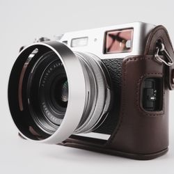 FujiFilm X100F - Excellent Condition + Extras - 12.3k Shutter Count