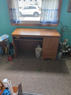 Student Computer Desk