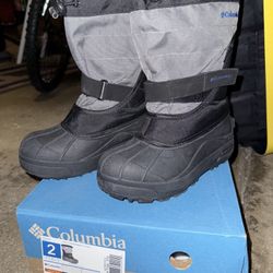 Columbia Youth Black Boots POWDERBUG PLUSS ll 
