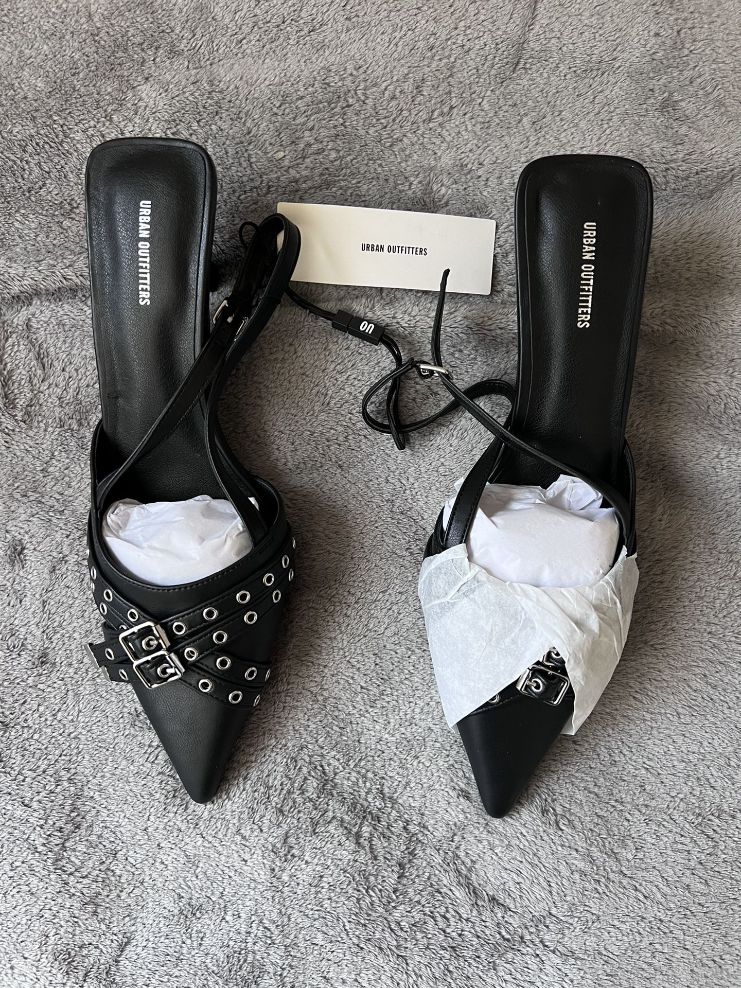 Black Kitten Heel