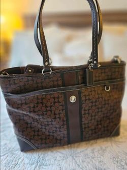 Coach Signature Tote Bag