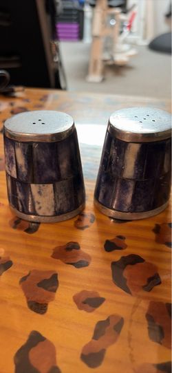 Salt and Pepper Shaker Set