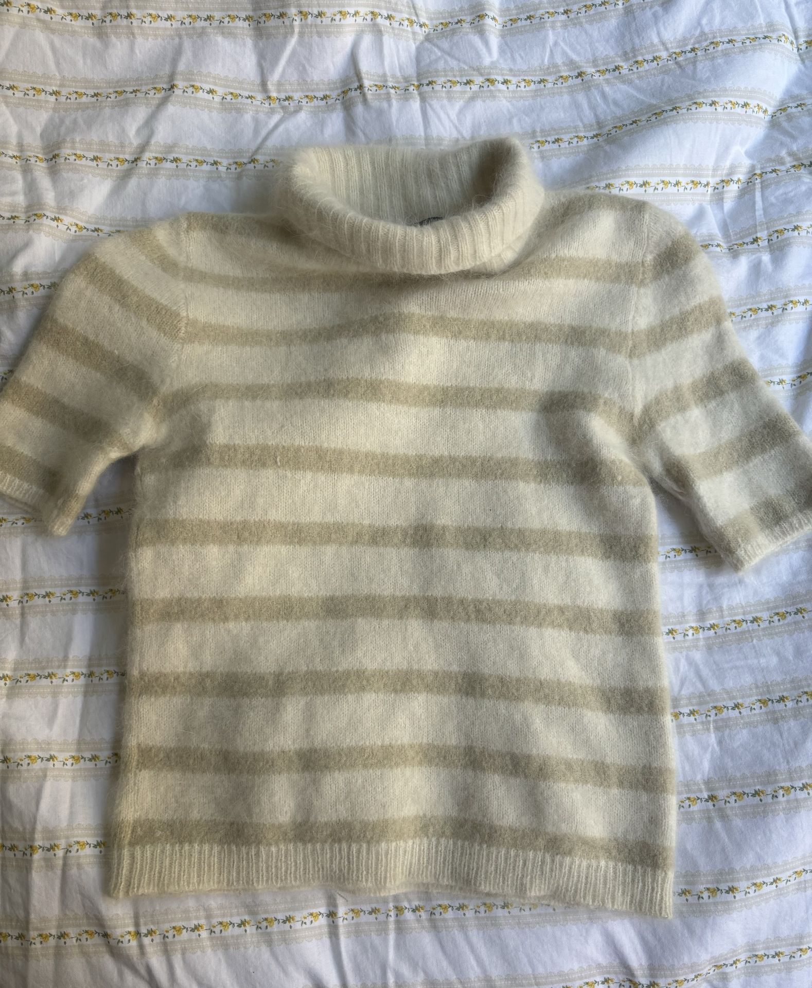 Short Sleeve Fuzzy Shirt ,XS or size girl 10-12