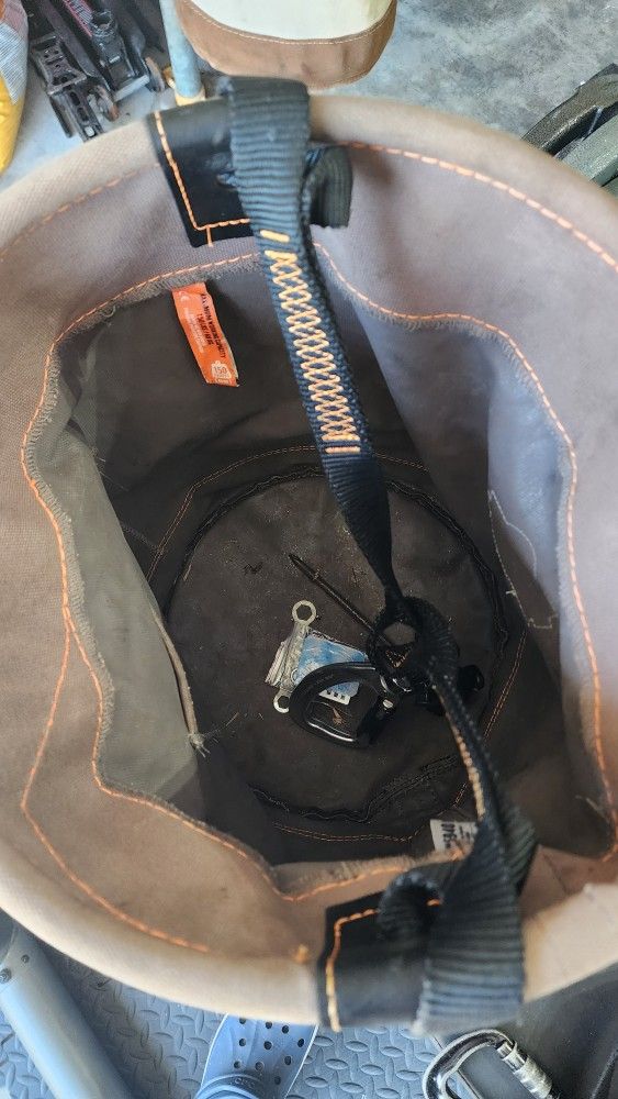 Construction Bolt Bag