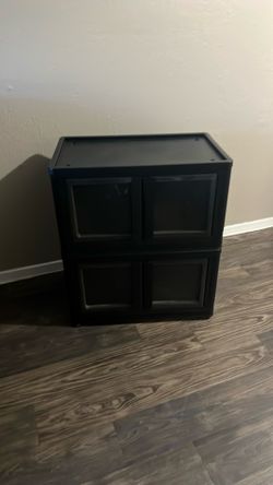 Stackable containers
