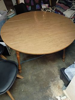 Tablein chairs