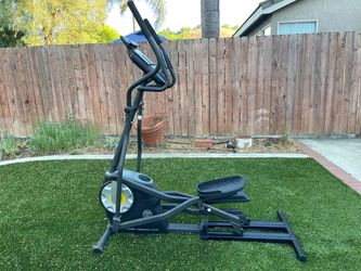 Gold Gym Eliptical