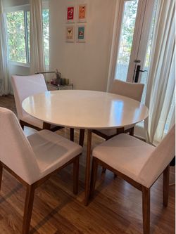 Round Dining Table + 4 Dining Chairs Set